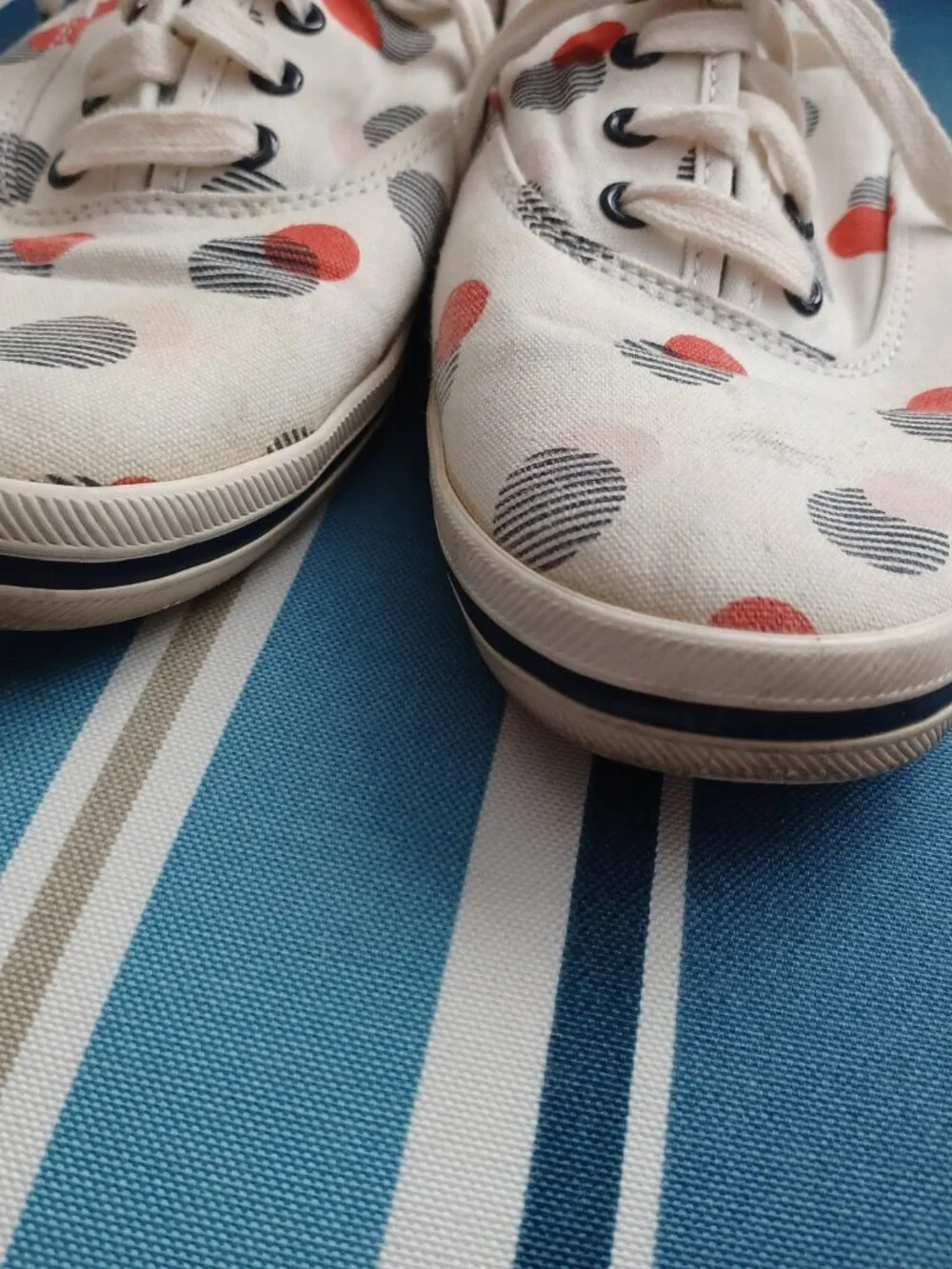 AUTH. KATE SPADE POLKA-A-DOT CANVAS TENNIS/SHOES/SNEAKERS SIZE 8